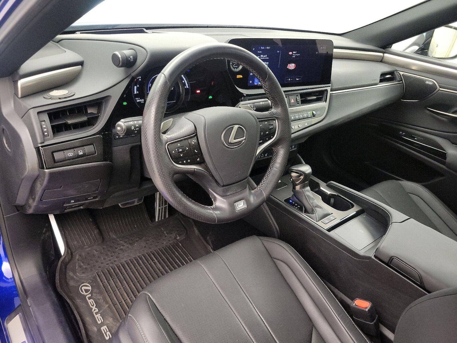 2024 LEXUS ES