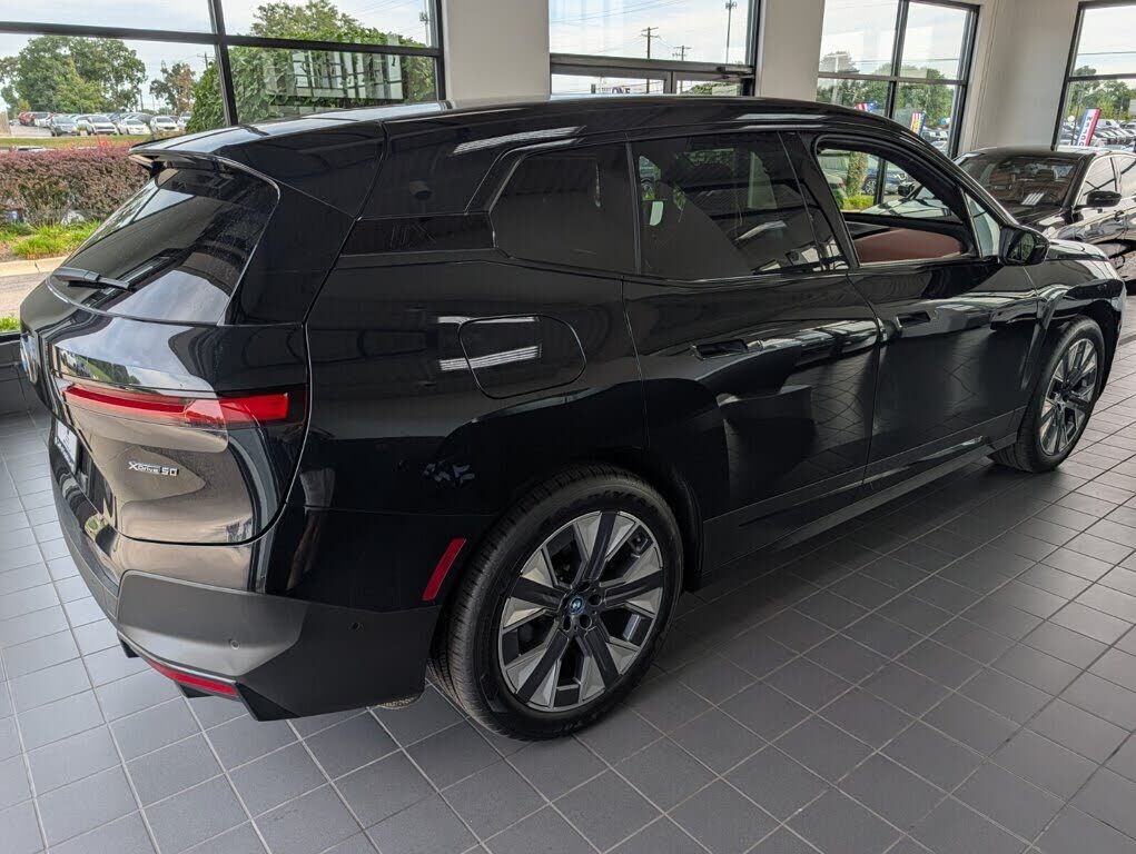 2024 BMW iX