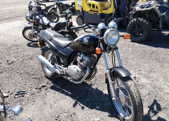 2001 HONDA CB
