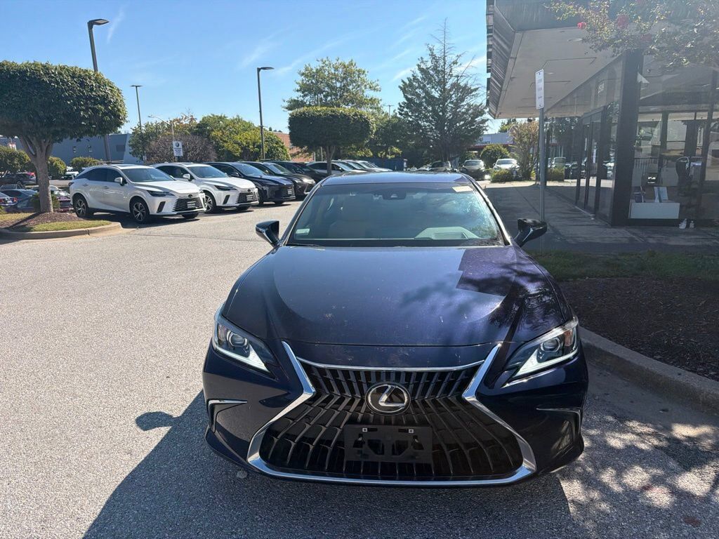 2023 Lexus ES