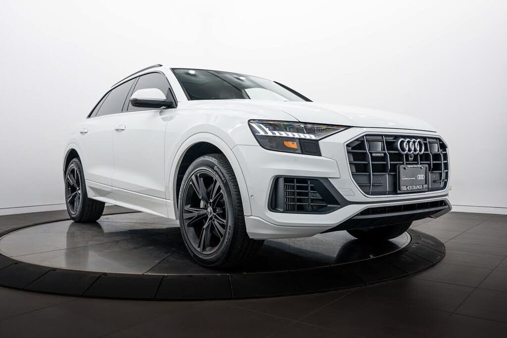 2023 AUDI Q8