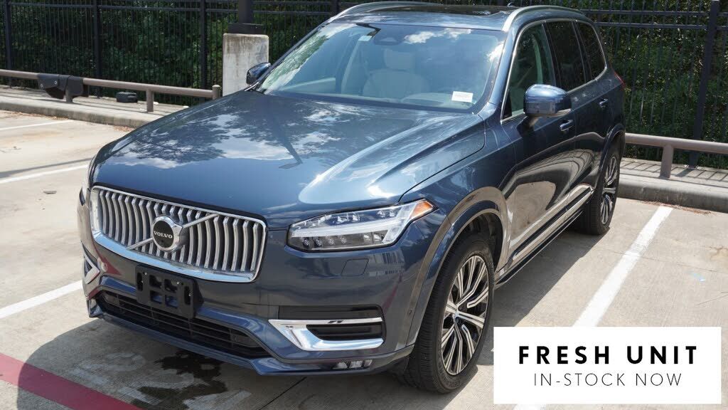 2023 VOLVO XC90