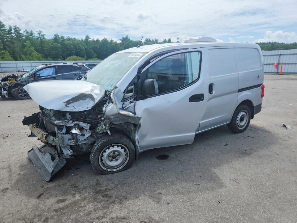 2015 NISSAN NV200