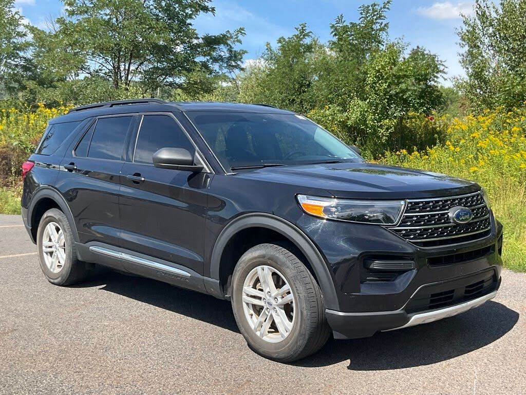 2021 FORD Explorer