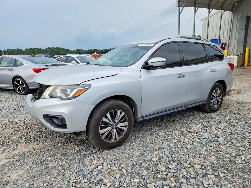 2018 NISSAN Pathfinder