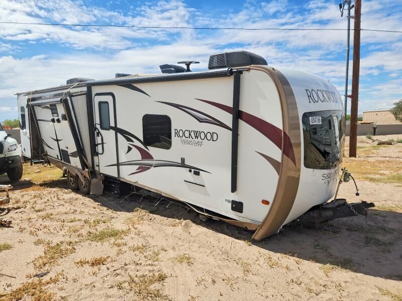 2017 FOREST RIVER Real-lite / Rockwood Lite Weight Trailers