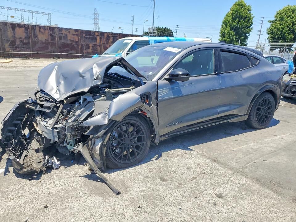 2021 FORD Mach-E