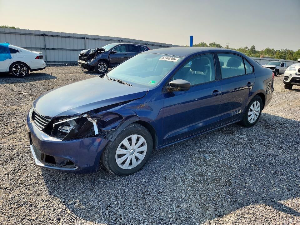 2013 VOLKSWAGEN Jetta