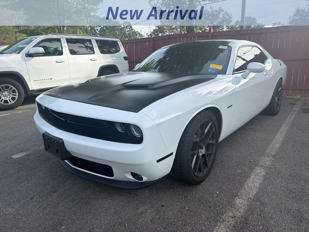 2016 DODGE Challenger