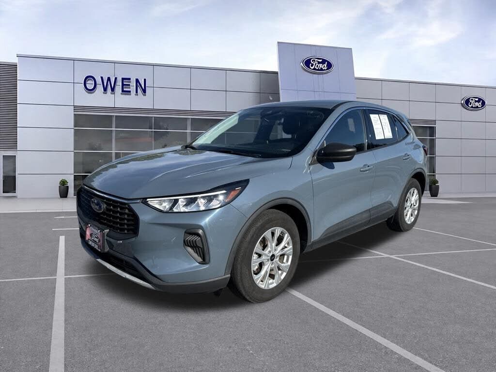 2023 FORD Escape