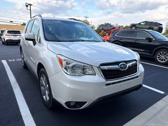 2015 SUBARU Forester