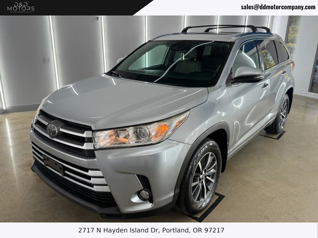 2018 TOYOTA Highlander