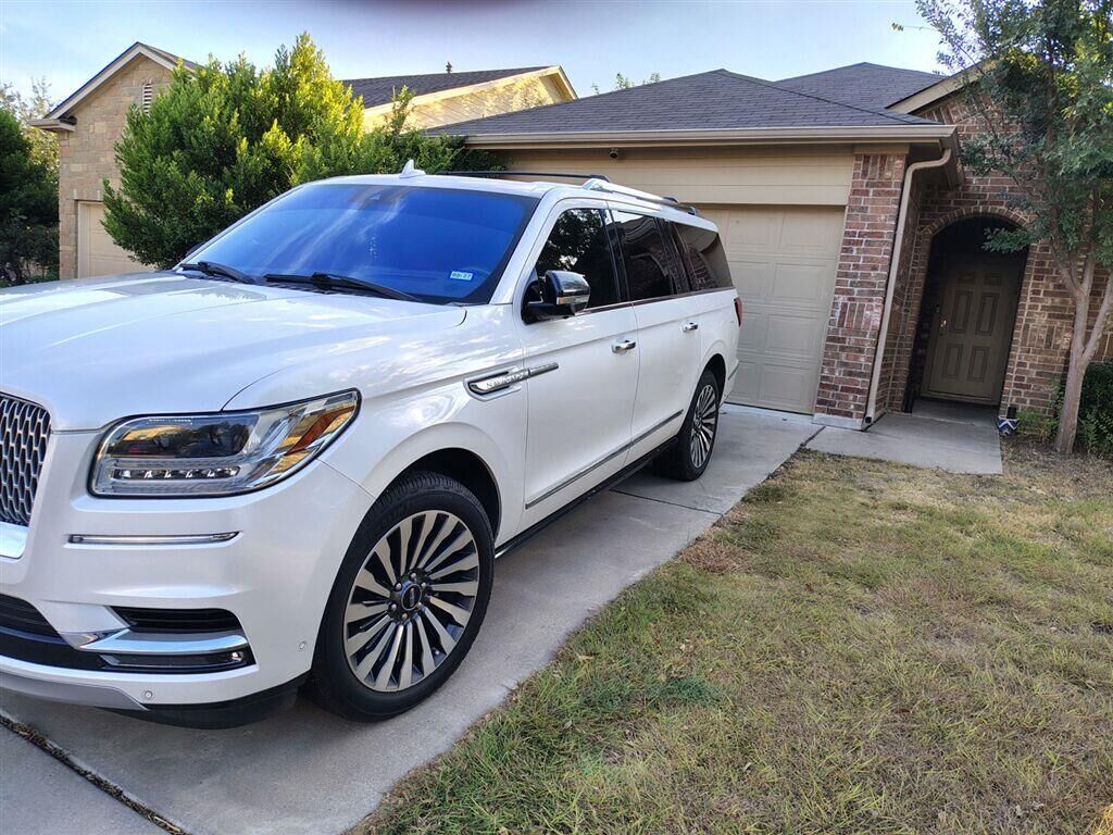 2019 LINCOLN Navigator L