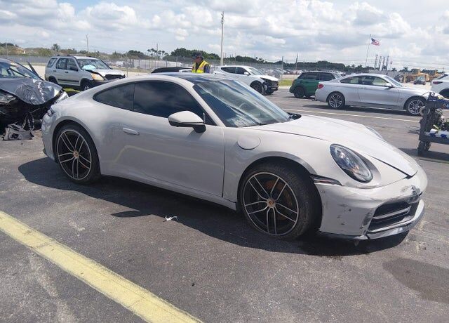 2025 PORSCHE 911
