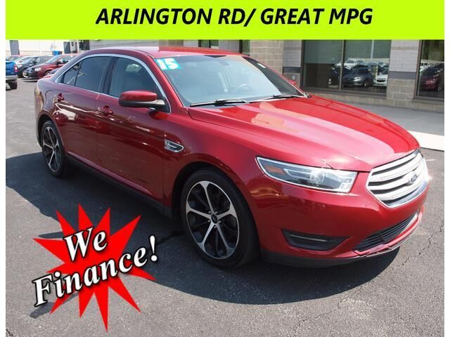 2015 FORD Taurus