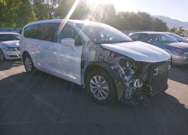2019 CHRYSLER Pacifica
