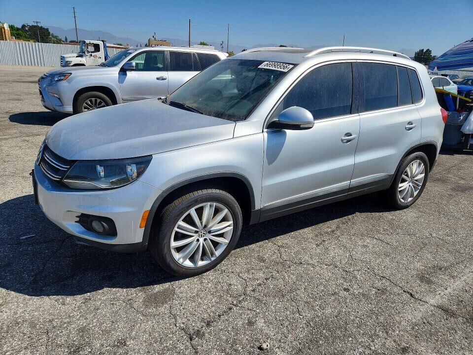 2012 VOLKSWAGEN Tiguan