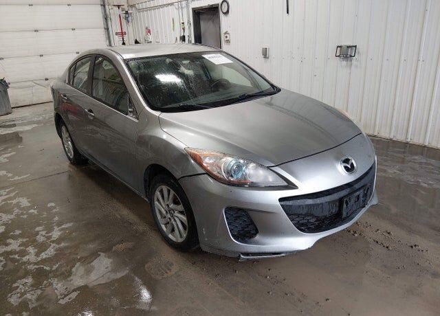 2013 MAZDA Mazda3