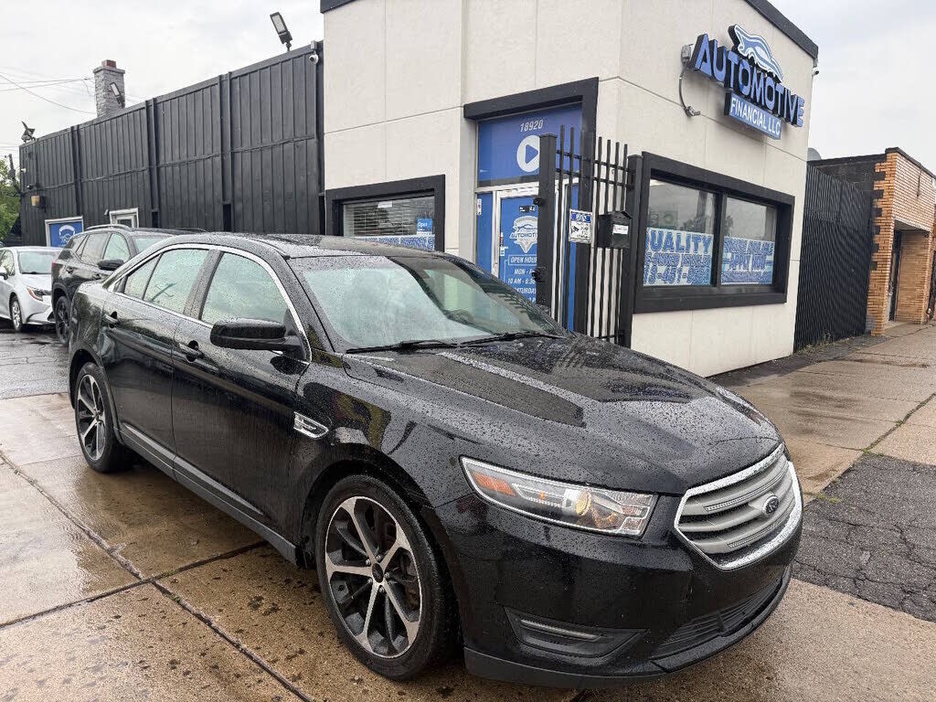 2016 FORD Taurus