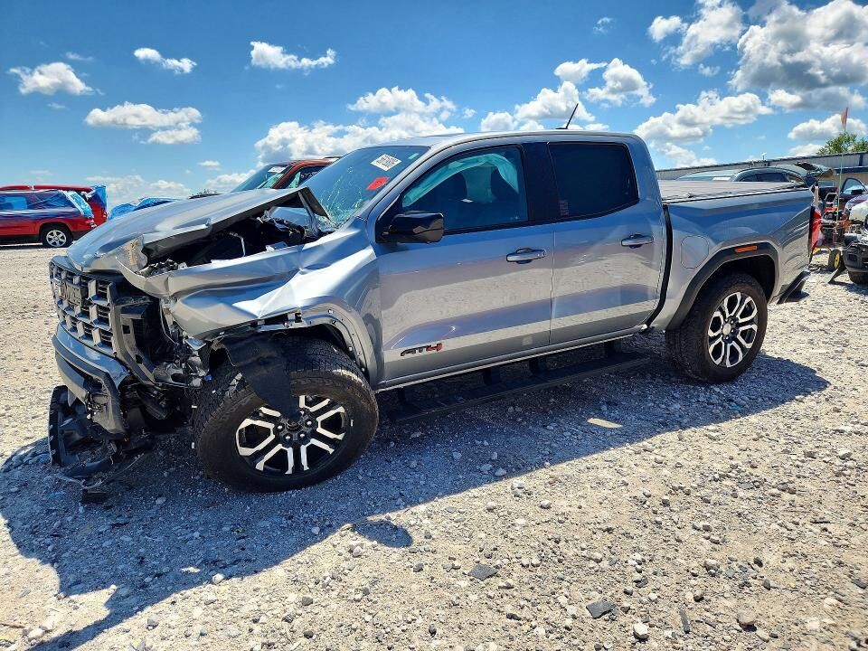 2024 GMC Canyon