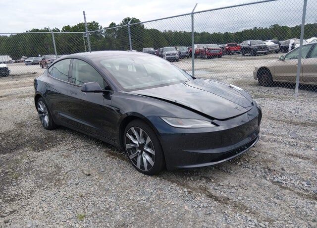 2026 TESLA Model 3