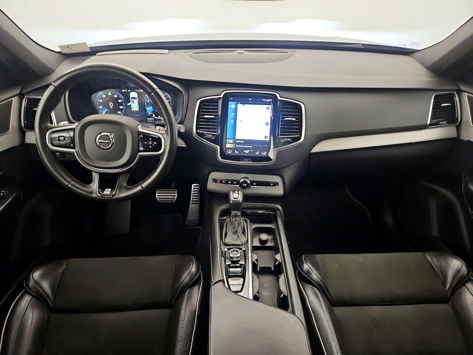 2017 VOLVO XC90