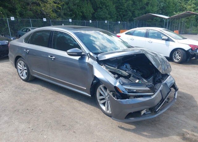 2017 VOLKSWAGEN Passat