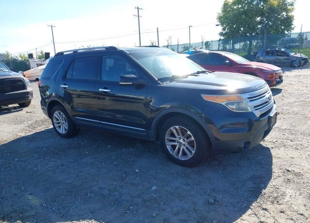 2011 FORD Explorer