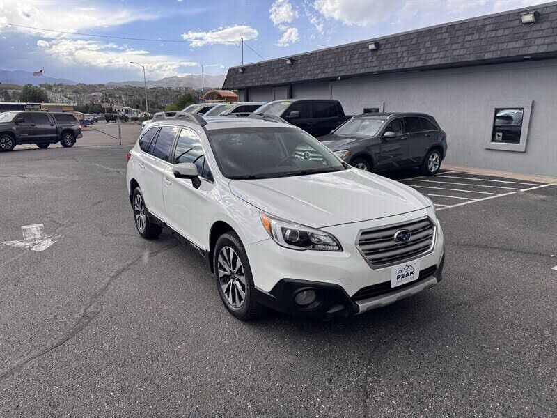 2017 SUBARU Outback