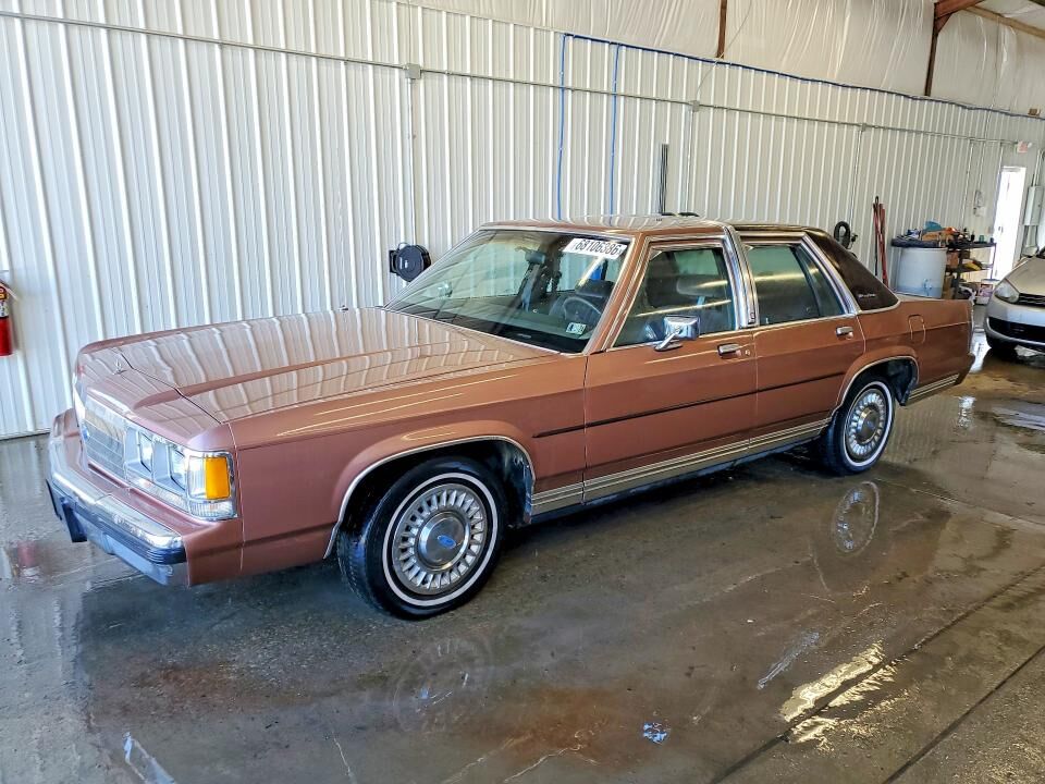1991 FORD Crown Victoria