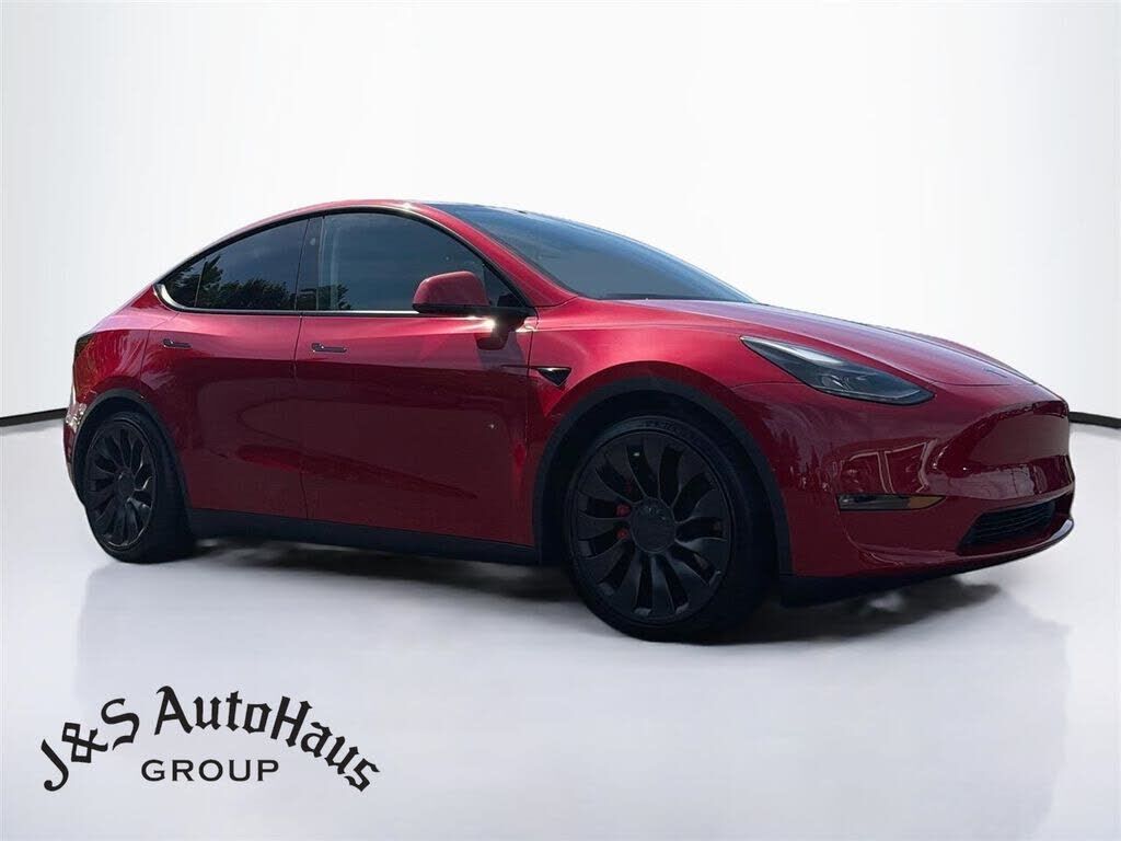 2023 TESLA Model Y