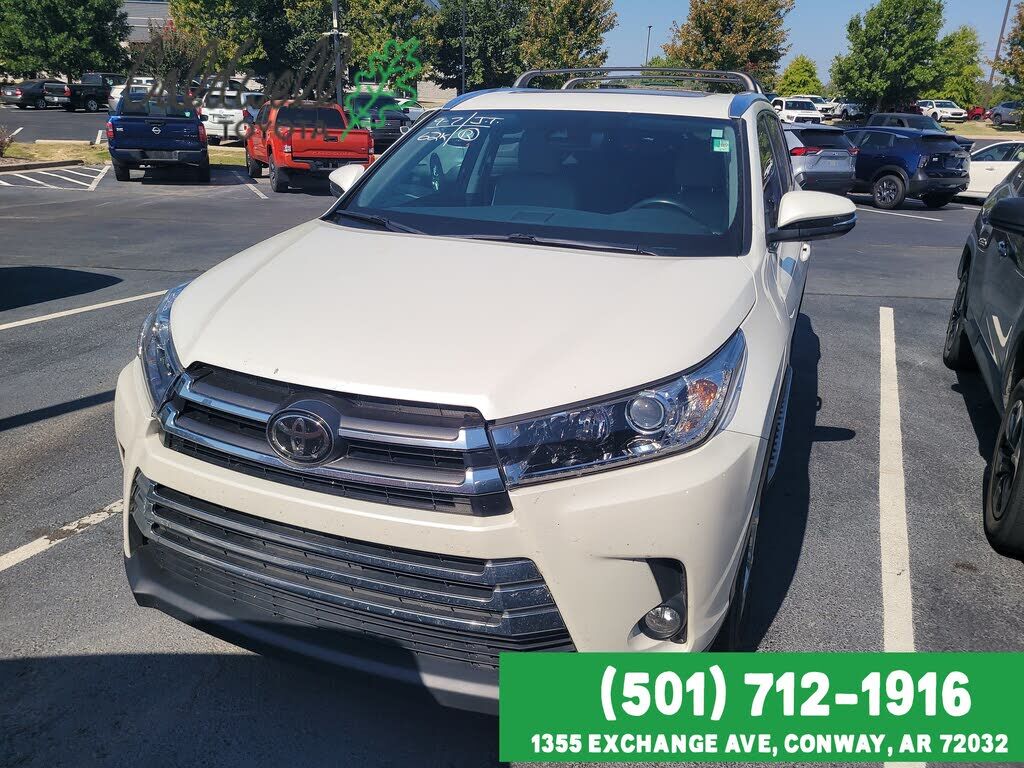 2017 TOYOTA Highlander