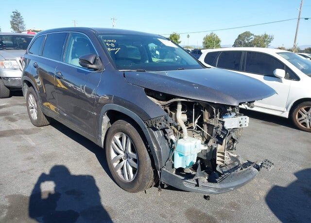 2016 TOYOTA Highlander