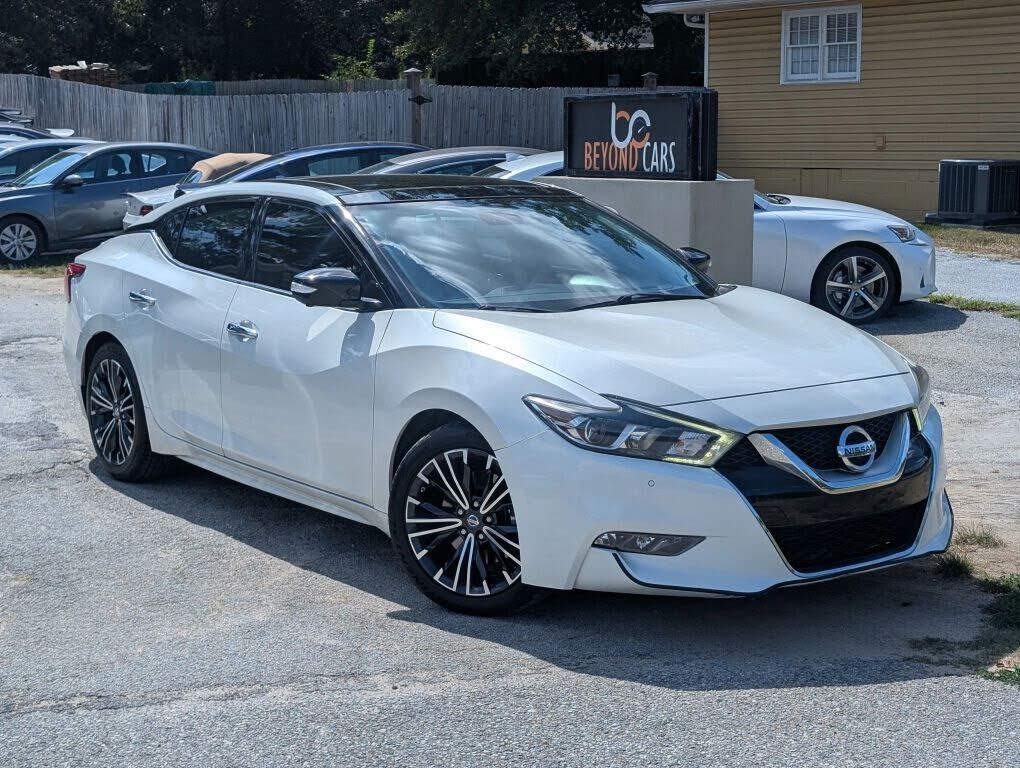 2017 NISSAN Maxima