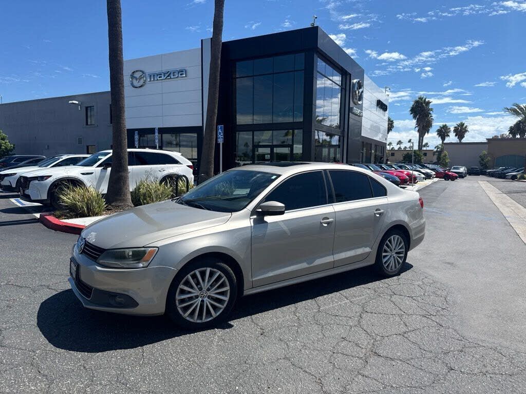 2013 VOLKSWAGEN Jetta