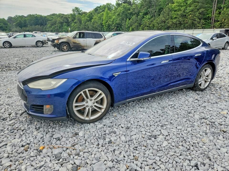 2016 TESLA Model S