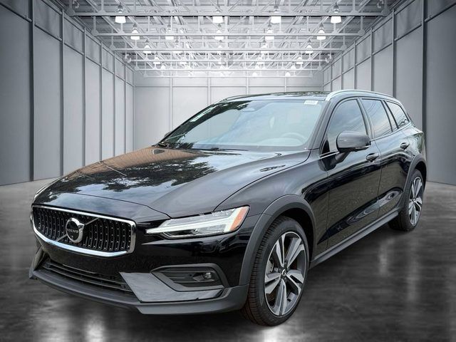 2026 VOLVO V60CC