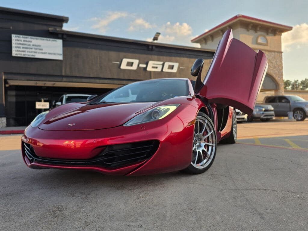 2012 MCLAREN MP4-12C