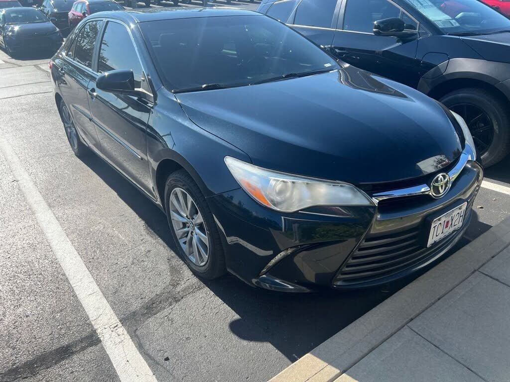 2017 TOYOTA Camry