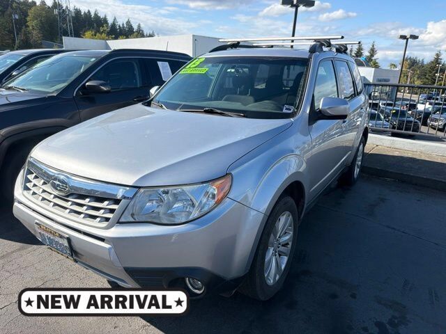2013 SUBARU Forester