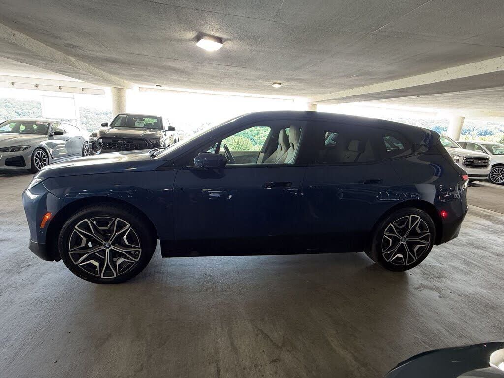 2024 BMW iX