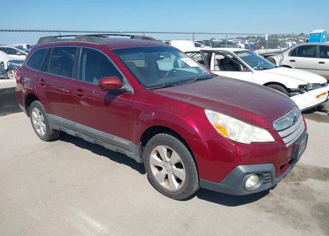 2011 SUBARU Outback