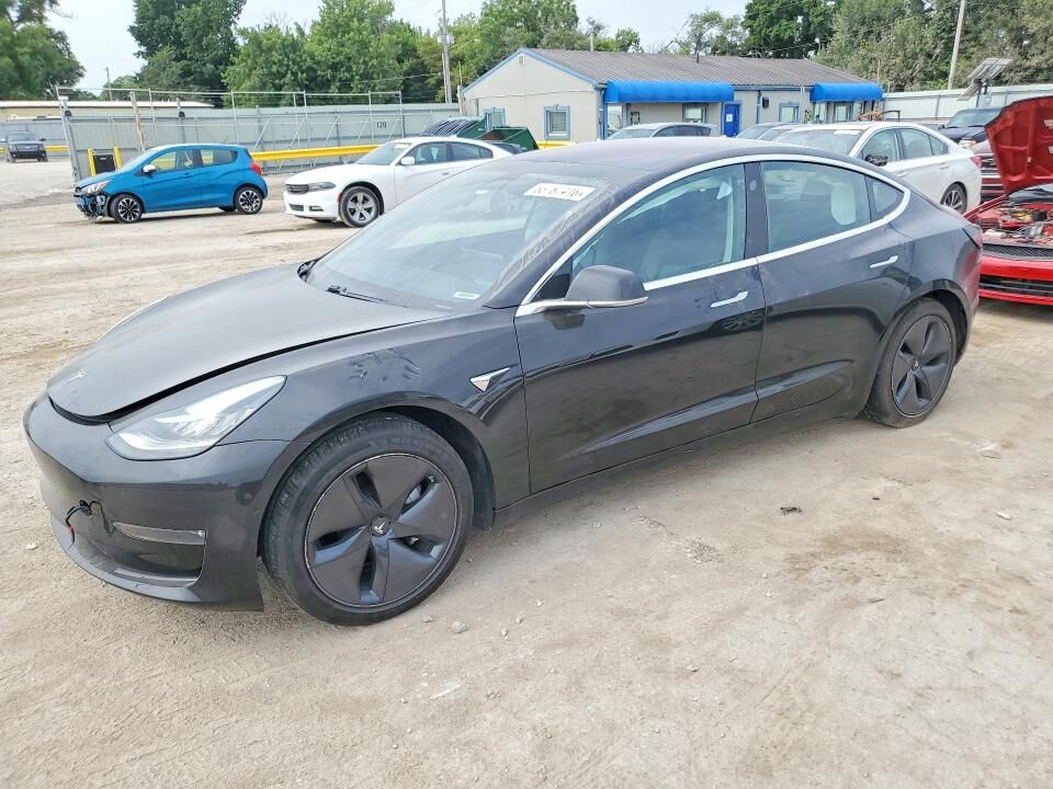2018 TESLA Model 3