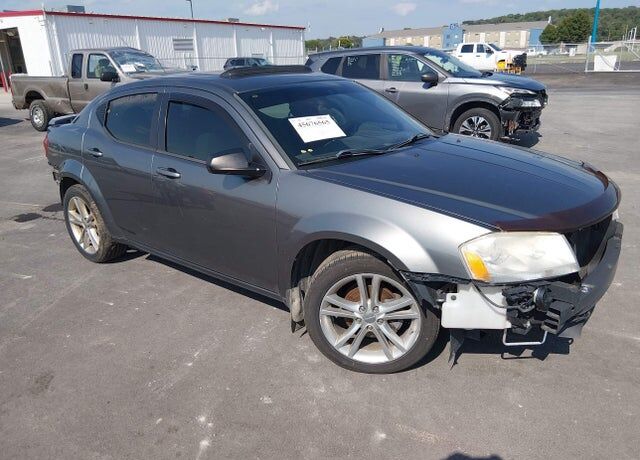 2012 DODGE Avenger