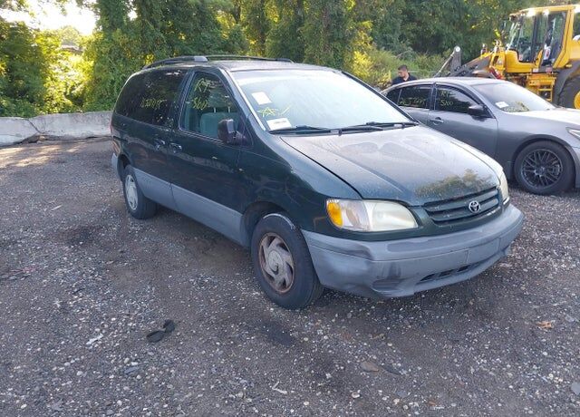 2001 TOYOTA Sienna