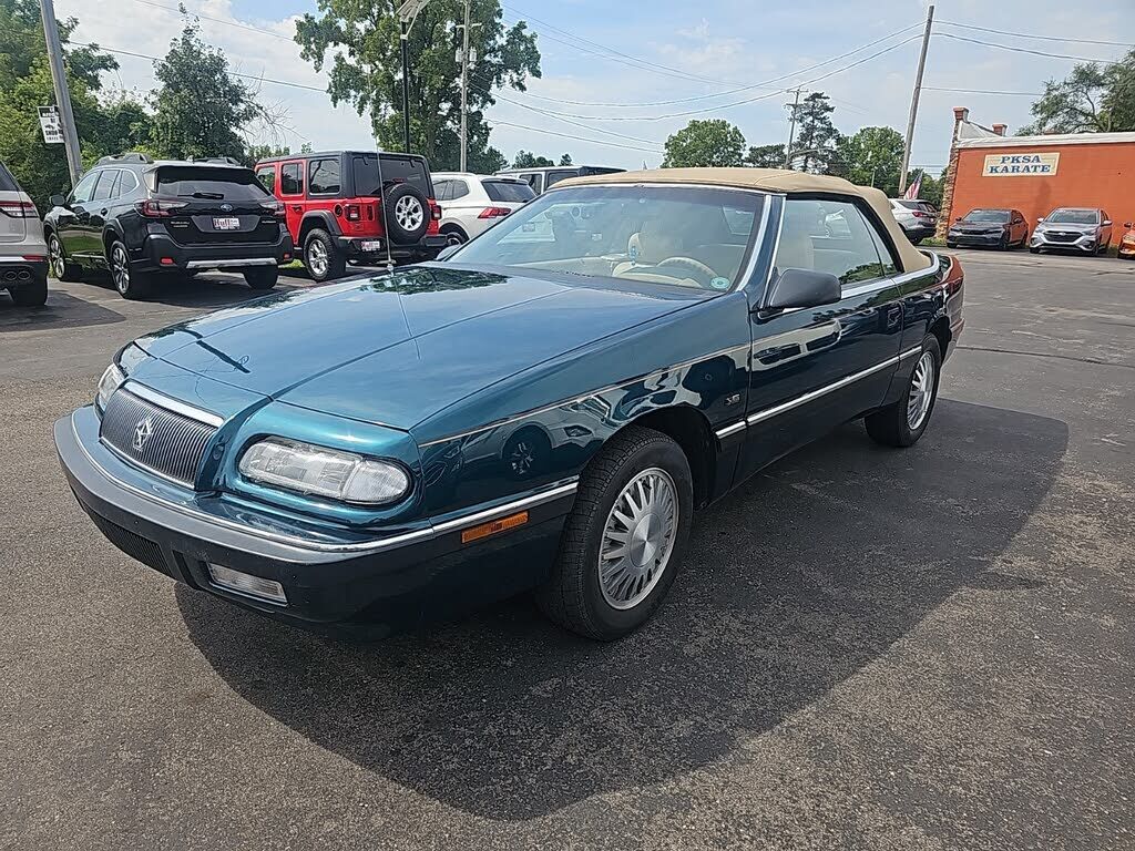 1993 CHRYSLER LeBaron