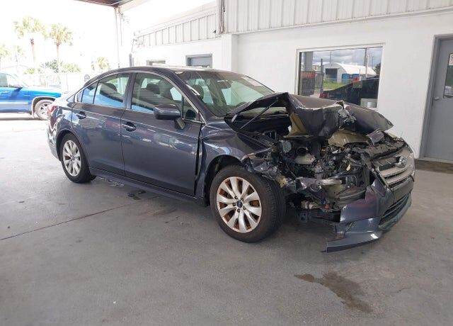 2017 SUBARU Legacy