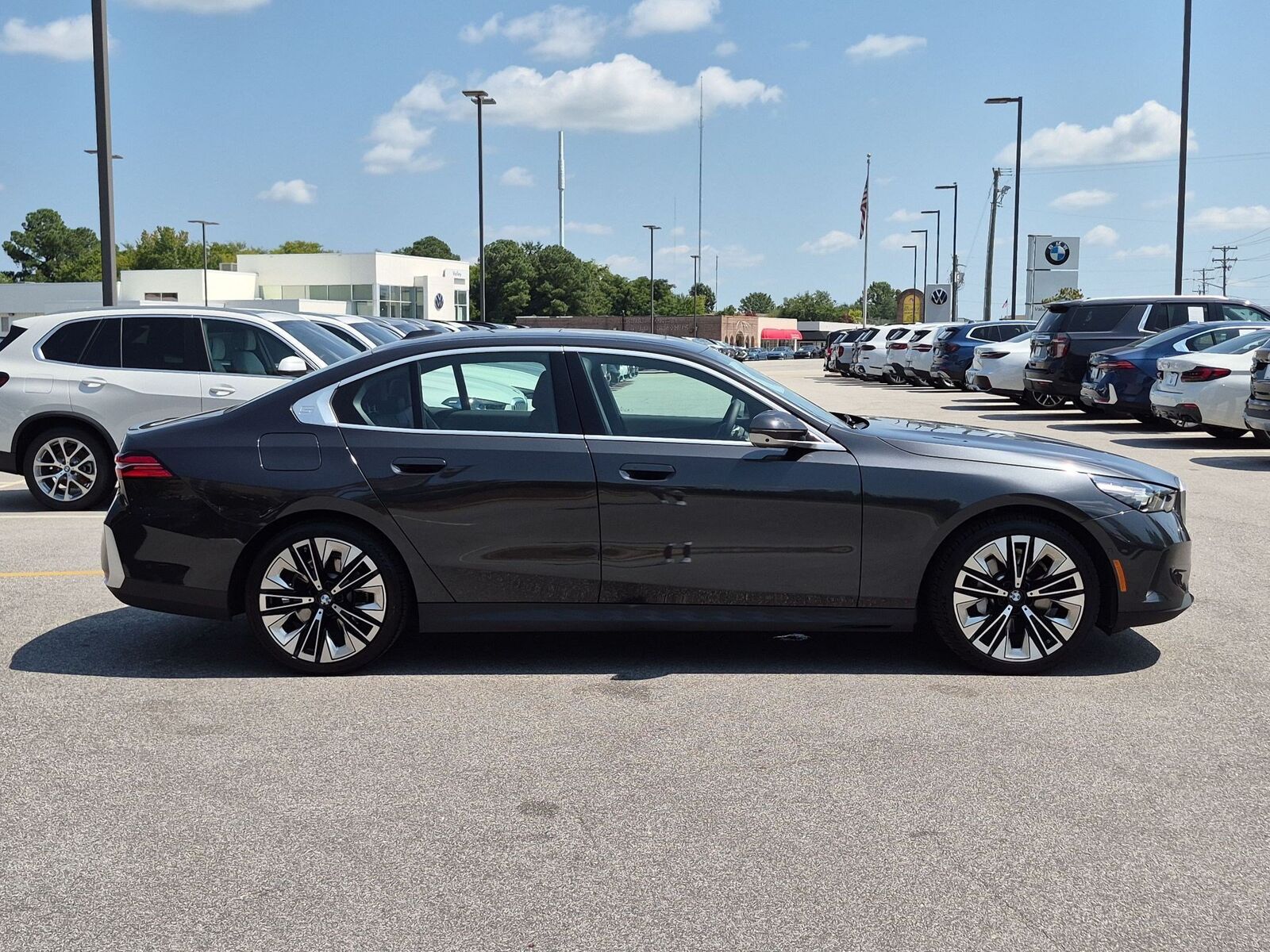 2024 BMW 530i