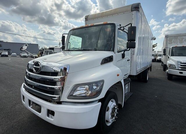 2015 HINO Conventional Type Truck