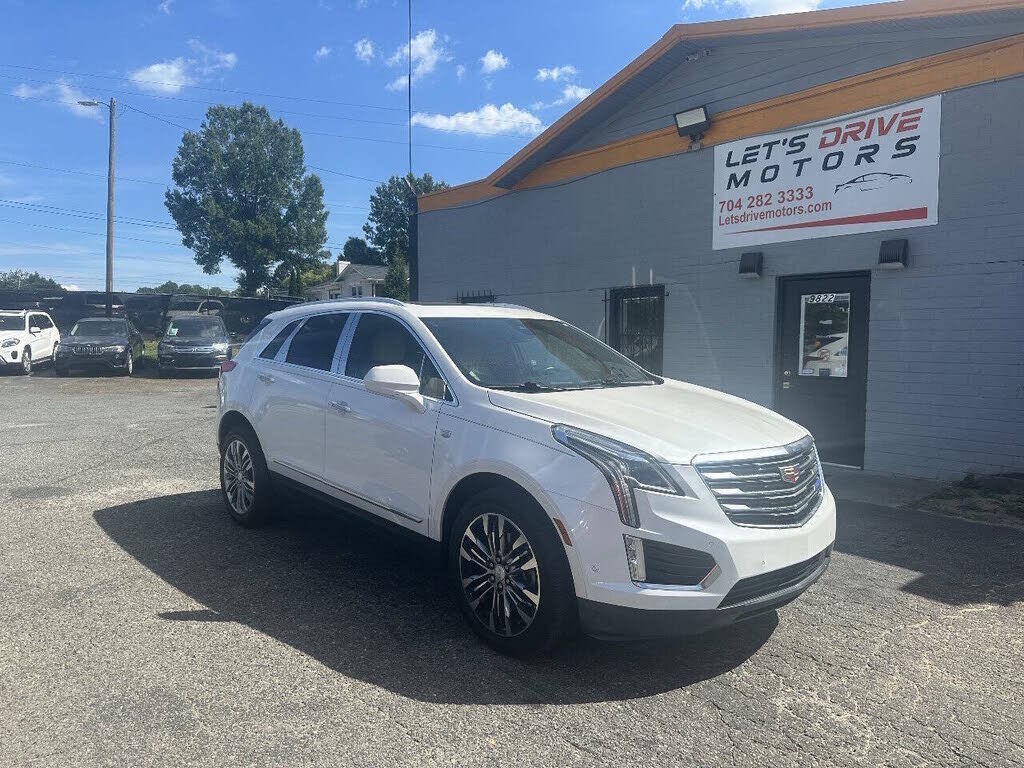 2017 CADILLAC XT5